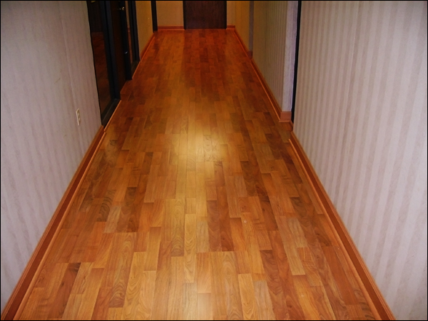  Laminate Flooring